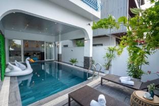 Hinata Villa_9BR Retreat_Huge Pool_My Khe Beach Villa in Da Nang