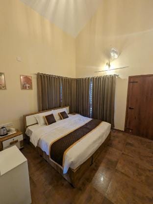 Howling Wolf Vacation rental in Kerala