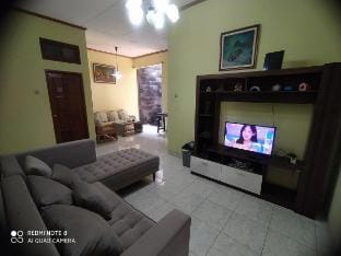 Arjuna 10 Banguntapan Homestay Vacation rental in Special Region of Yogyakarta