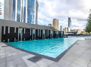 Circle on Cavill 2-bed Sea View Vacation rental in Surfers Paradise