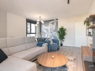 Fantastic brand new apartment + parking + views Vacation rental in Malaga