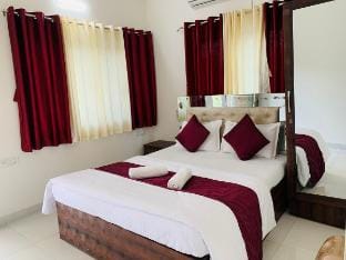Swarnam Villa 6 BHK With Swimming Pool Villa in Maharashtra