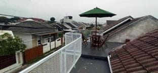 Paiton Guesthouse Syariah Vacation rental in East Java