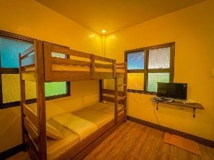 TJM Tropical Resort - The Guest House. Vacation rental in Calabarzon