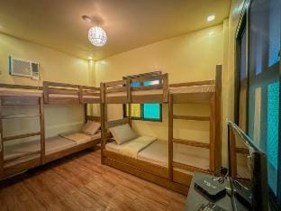 TJM Tropical Resort - The Guest House. Vacation rental in Calabarzon