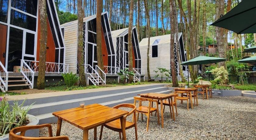 Inspira Cabin Hotel in West Java