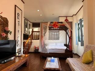 Jiufen特色四人房老街口民宿(全家超商旁、公車站步行1分鐘） Vacation rental in Taiwan, Province of China