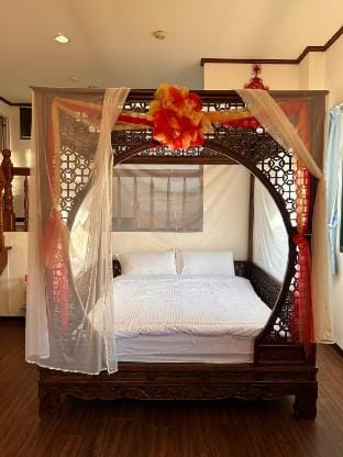 Jiufen特色四人房老街口民宿(全家超商旁、公車站步行1分鐘） Vacation rental in Taiwan, Province of China