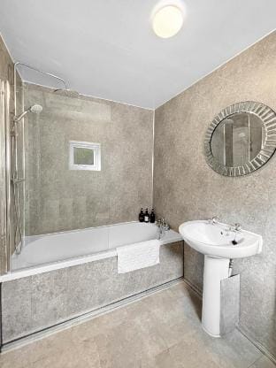 Sleeps 8 3bed house in central Grantham driveway Vacation rental in Grantham