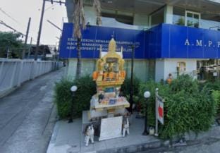 Thairong Tower Condominiums on Phatthanakan Road  Apartment in Bangkok
