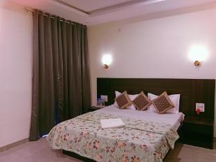 Dattatray hollydays77@gmail.com Villa in Maharashtra