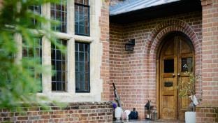 Higginson House Apartment in Wycombe District