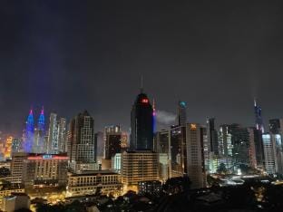 4+4 Bed | Big balcony | Netflix | Infinity Pool  Apartment in Federal Territory of Kuala Lumpur