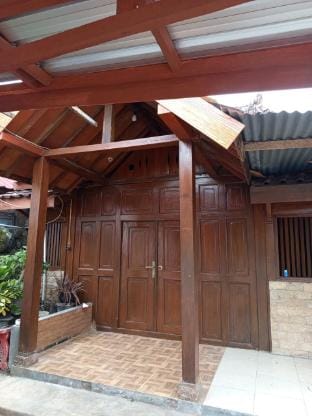 Ndalem Monggolo  Vacation rental in Yogyakarta