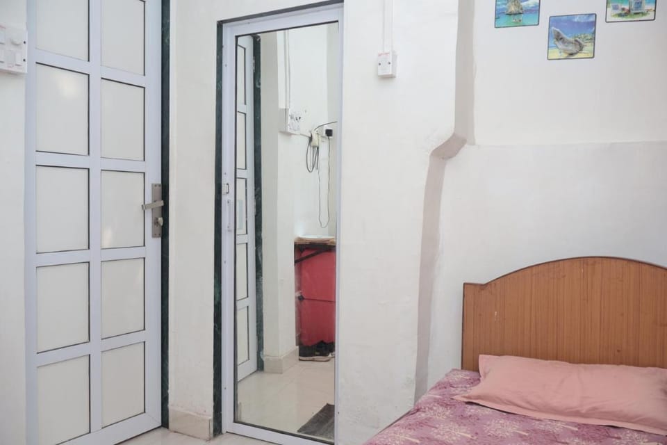 Sam's Outhouse Stay Country House in Mumbai
