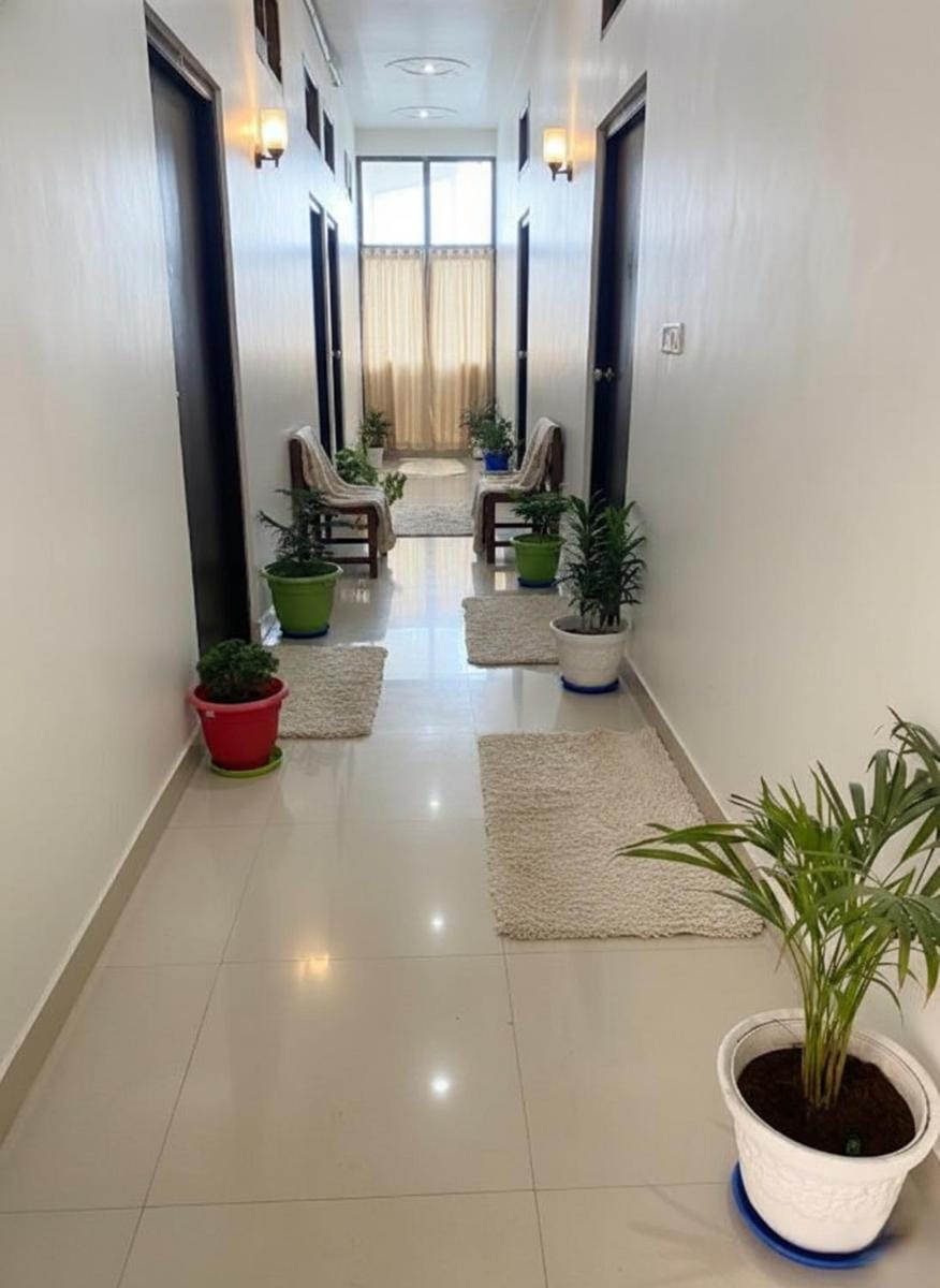 Hotel Jayaditya Palace Near Ram Mandir Hotel in Uttar Pradesh