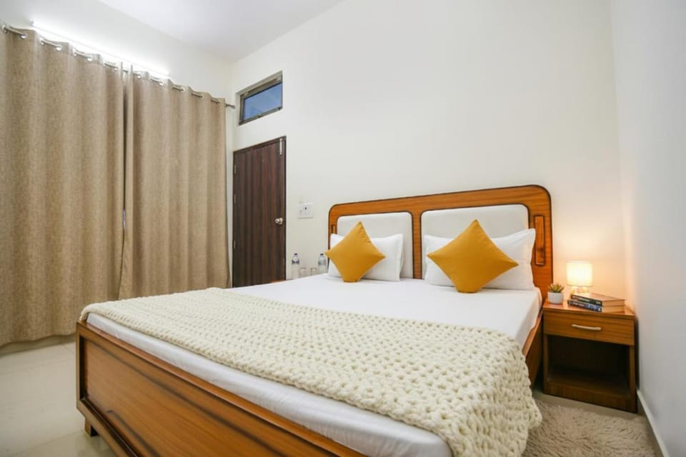Hotel Jayaditya Palace Near Ram Mandir Hotel in Uttar Pradesh