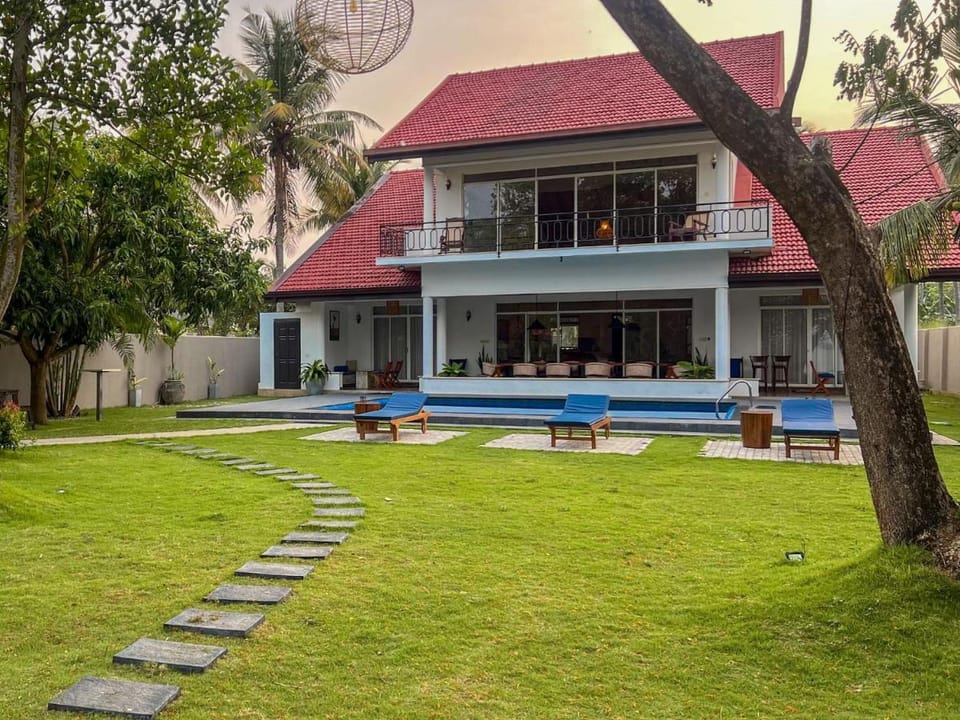 Blue Mangrove lagoon by serenity Bed and Breakfast in Negombo
