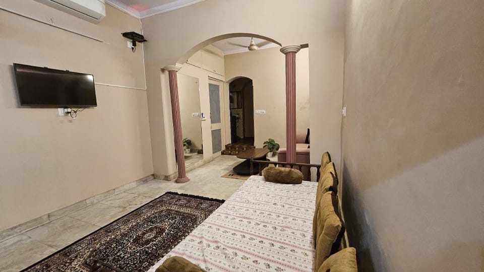 SREA Homestead Dormitory Hostel in New Delhi