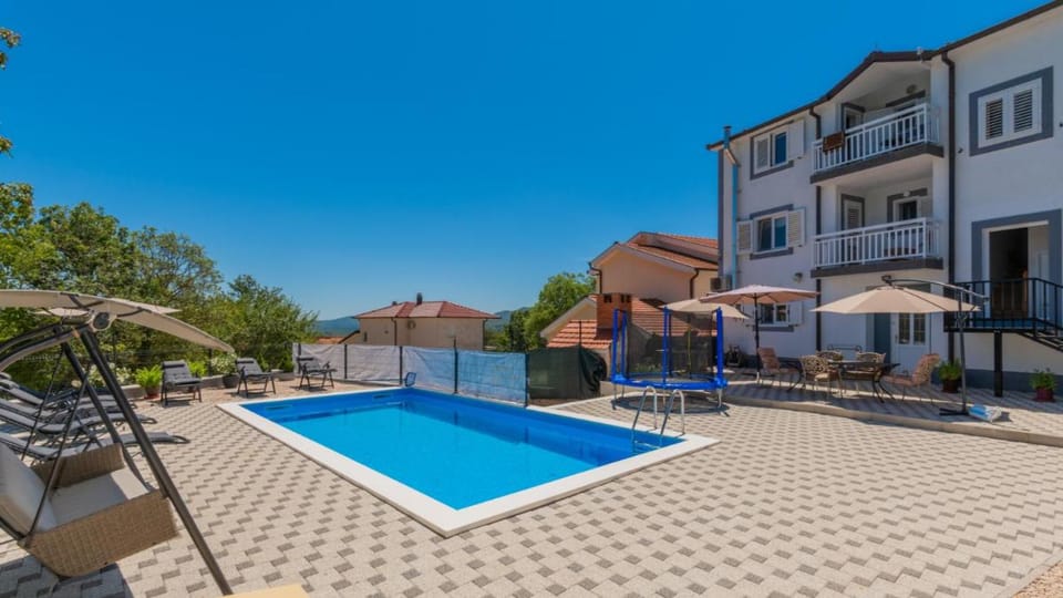 Villa Zovko in Makarska by Villas Guide Villa in Split-Dalmatia County