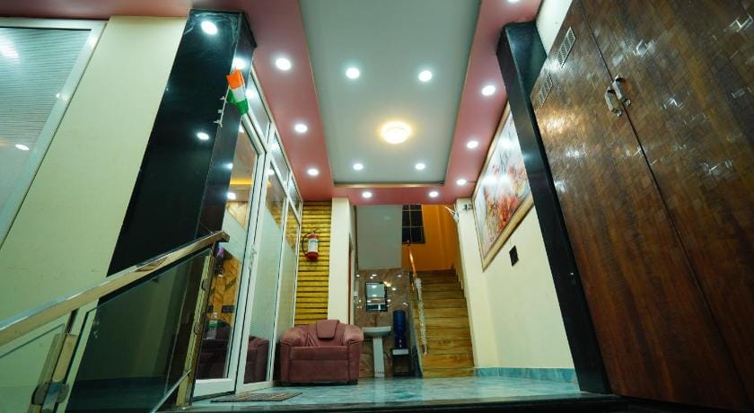 Tejas paying guest house & Restaurant Bed and Breakfast in Varanasi