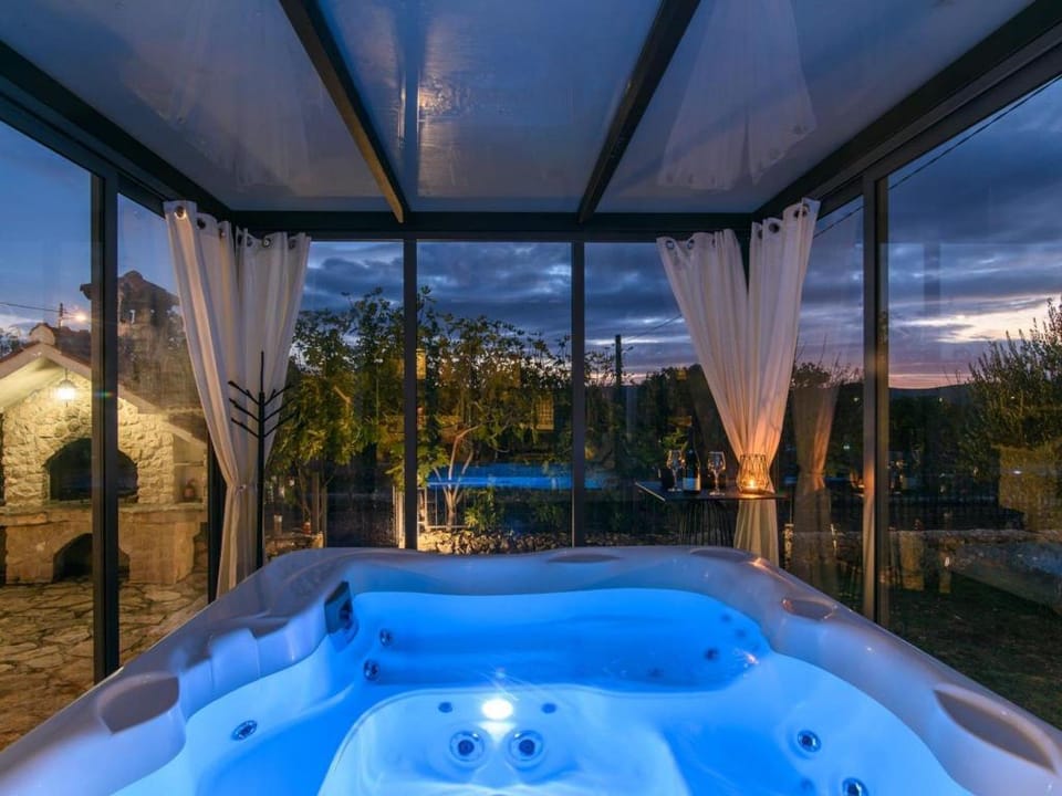 Vila Ive winter spa Podumci Villa in Šibenik-Knin County, Croatia