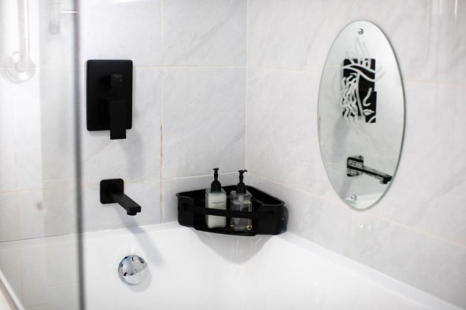 Luxurious Self-Catering Apartment in Benoni with Private Entrance Apartment in Gauteng
