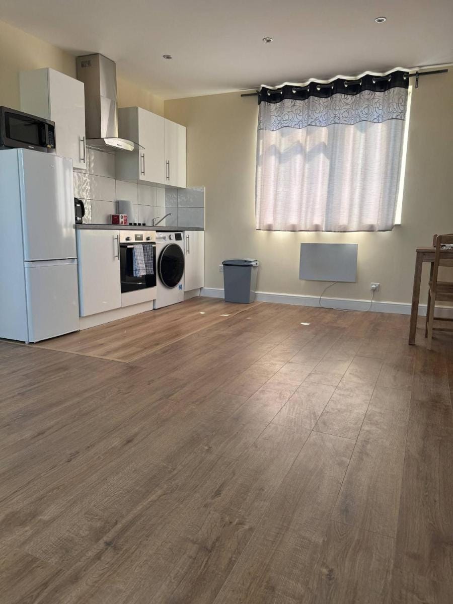 London 1 bed Beautiful Flat Great location Apartment in London