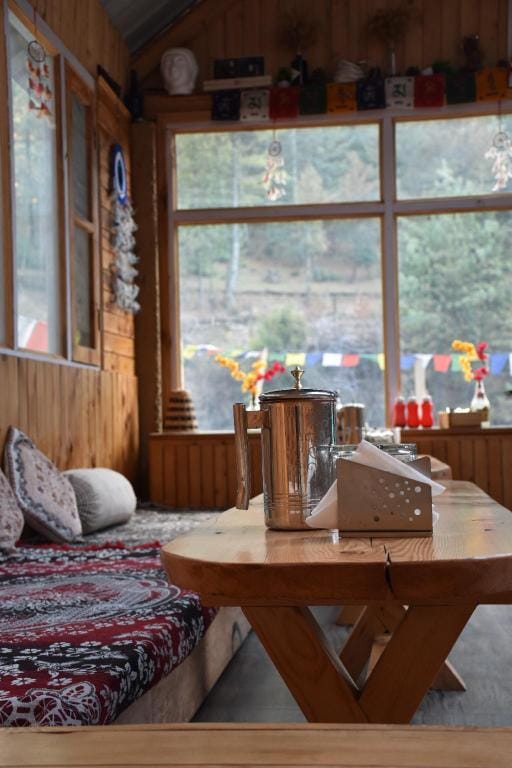 Alpine stays Hotel in Himachal Pradesh