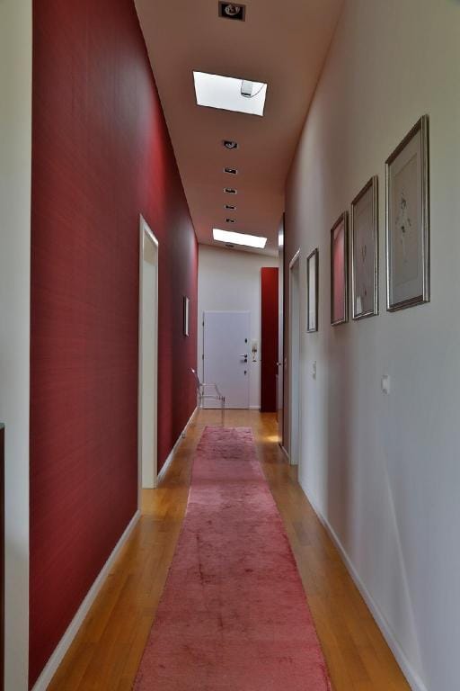 Luxury Penthouse, 2 BDR, 2 Baths, AC, parking,Lift Apartment in Berlin