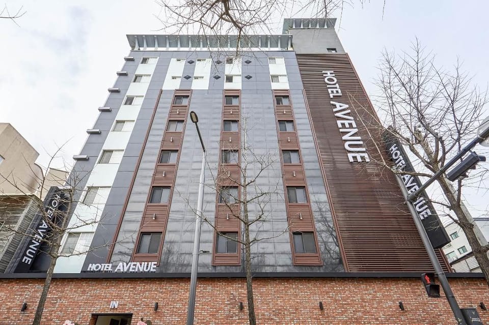 에비뉴 호텔 수원 Hotel in Gyeonggi-do