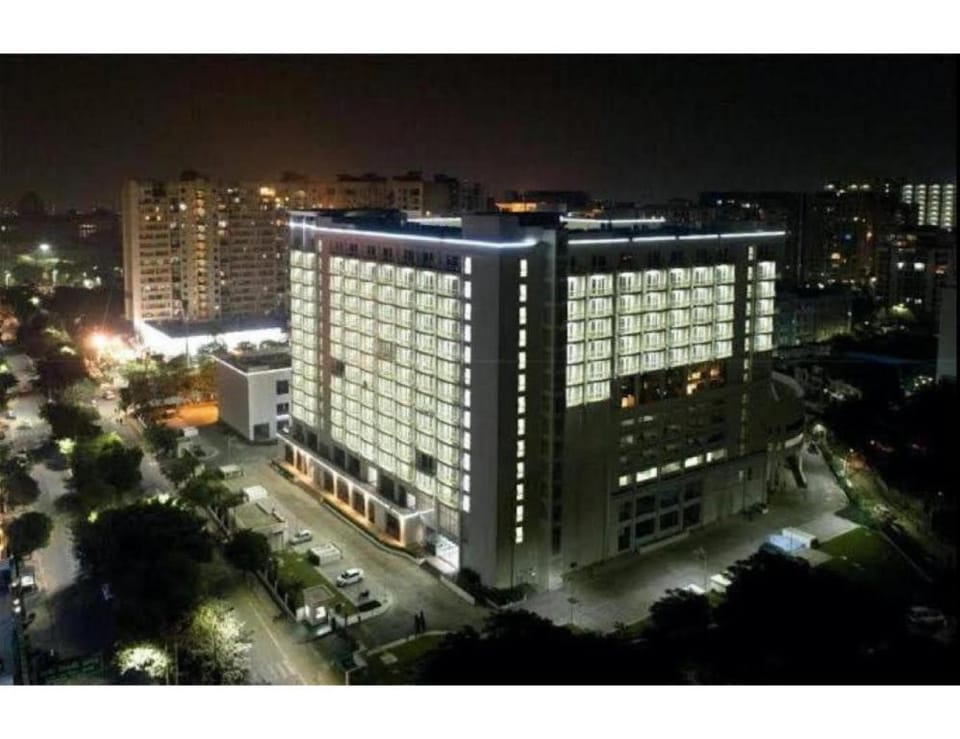 FellaFoot - Premium Apartments and Rooms-Spartans Apartment in Lucknow
