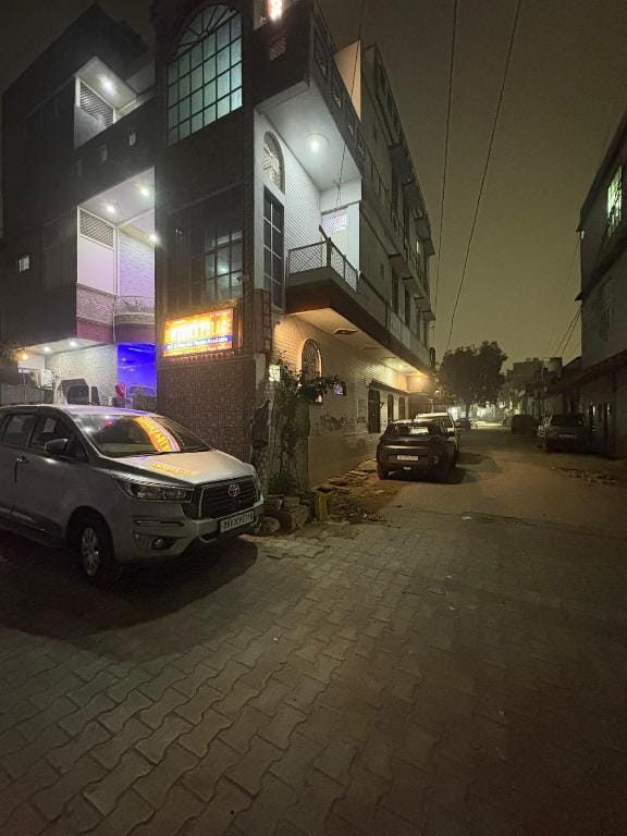 Dwarika Palace Hotel in Uttar Pradesh