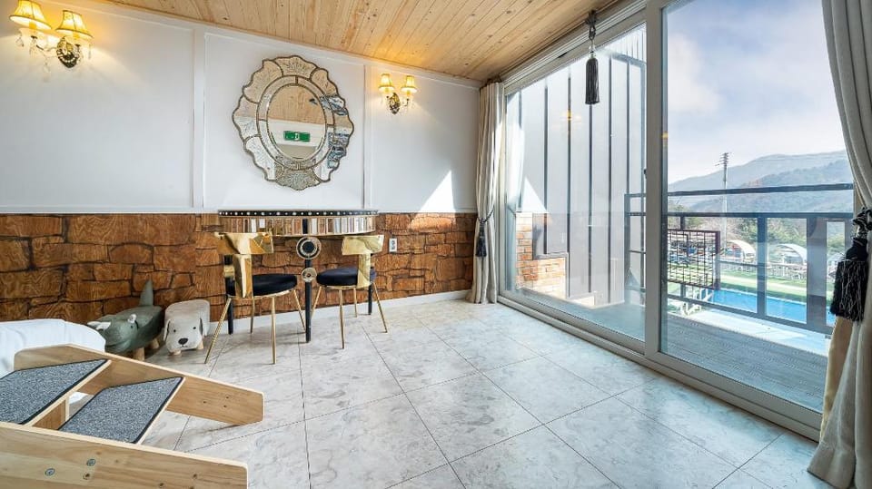 Gaboja Private Pet Pool Villa Bed and Breakfast in Gyeonggi-do