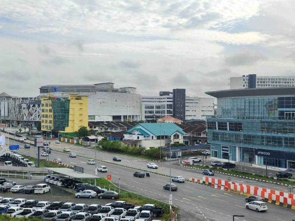 Cozy City Stay @ DeLoft |Prime Location Apartment in Kuching