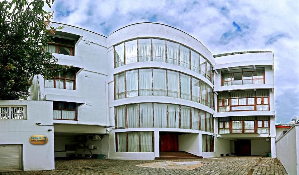 Colombo 7 Horton Residence Apartment in Colombo