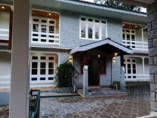 The Alpine Jungle Stay Vacation rental in India