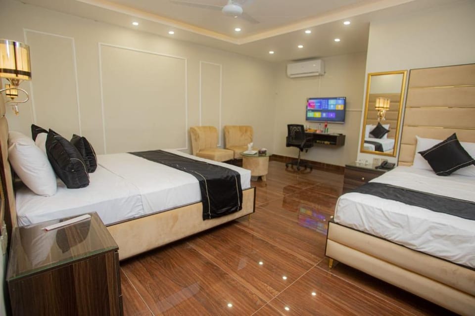 Hotel White Season Gulberg Hotel in Lahore