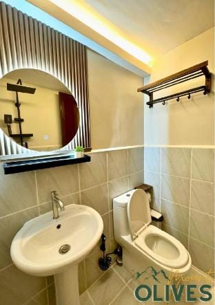 Curated Stay Near Airport  Apartment in Lapu-Lapu City