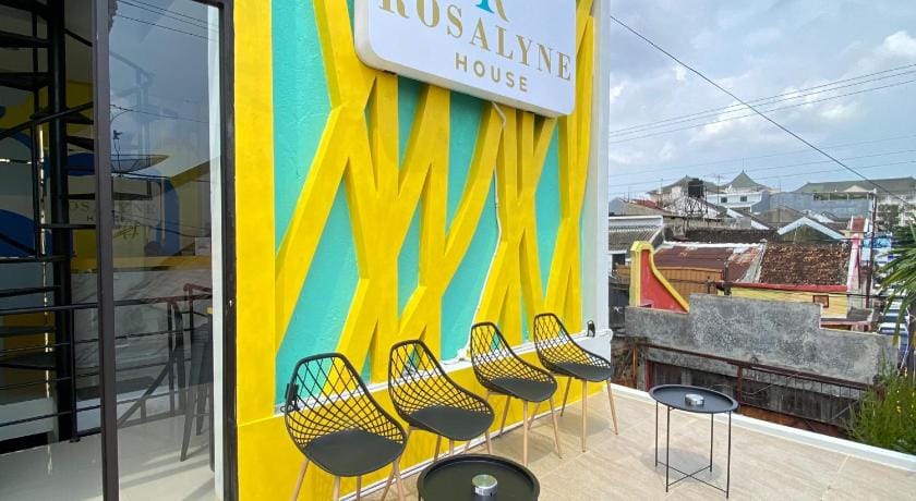 Rosalyne House Malioboro 2 Hostel in Yogyakarta