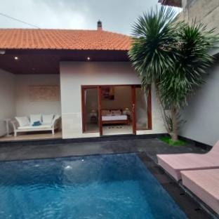 Ben & B villa Villa in North Kuta