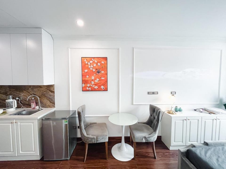 Shin Louis Apartment Hotel in Hanoi