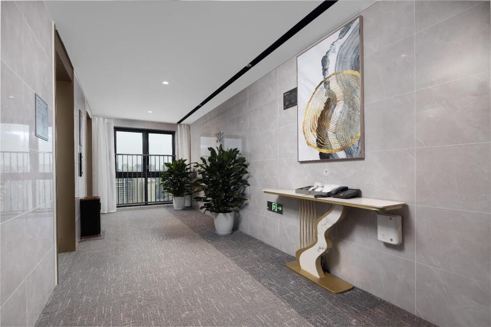 PALACE HOTELS  Chengdu OPPO Building, Xinchuang Innovation Technology Park Store 朗丽兹酒店成都oppo大厦新川创新科技 Hotel in Chengdu
