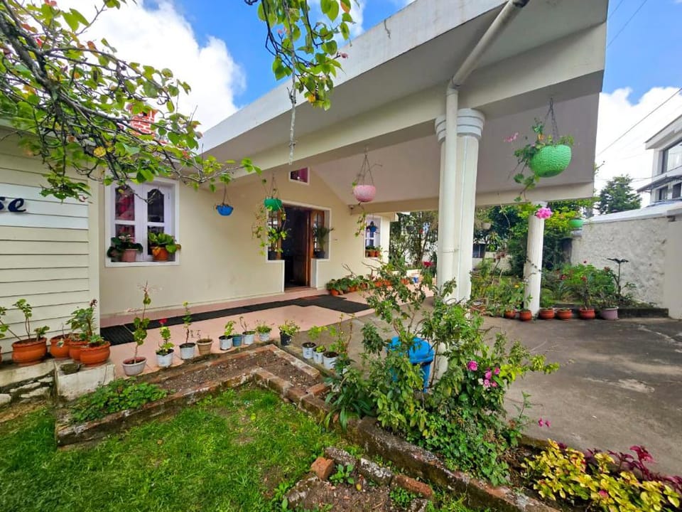 VIBE INN KODAI Hotel in Kodaikanal