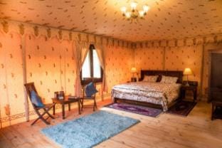 The Foliage Luxury tent in Uttarakhand