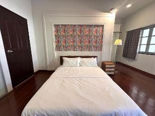 INCM guesthouse (Room2) Vacation rental in Chiang Mai