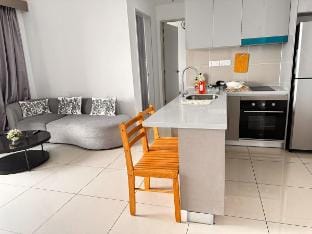 KLCC view 2BR Luxury suite(BOLT-53-10-2BR)Trion@KL Vacation rental in Federal Territory of Kuala Lumpur