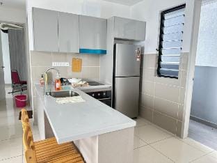 KLCC view 2BR Luxury suite(BOLT-53-10-2BR)Trion@KL Vacation rental in Federal Territory of Kuala Lumpur