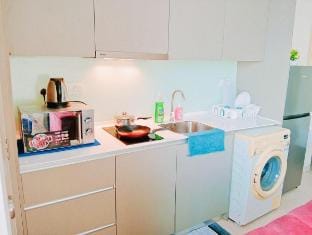 NeonNest-Tamarind Suite|Wi~Fi~|NetflixFreeParking Vacation rental in Selangor, Malaysia