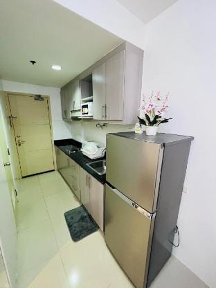 Sea Condo - Sunrise La Vista Vacation rental in Pasay
